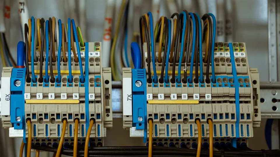 Cost-Effective Cable Assemblies Cost-Effective Cable Assemblies