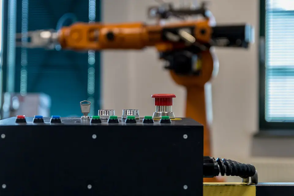 Technologies Transforming the Manufacturing Business Technologies Transforming the Manufacturing Business