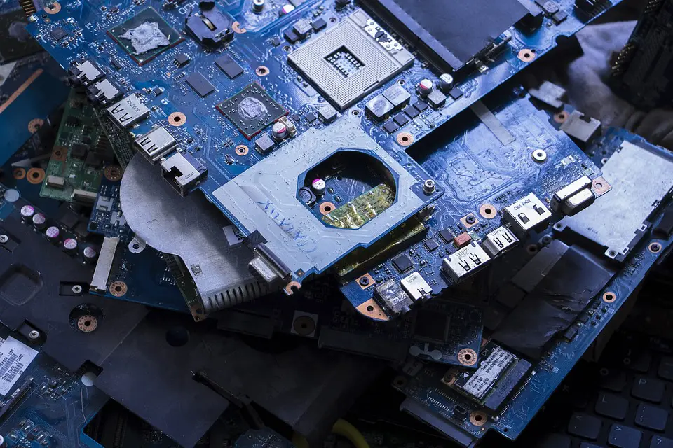 Recycling Printed Circuit Boards Recycling Printed Circuit Boards