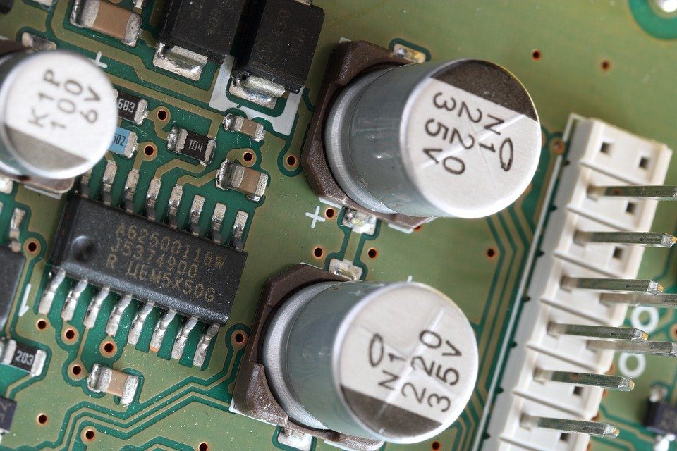 Designing a PCB Layout for DC-DC Buck Converter