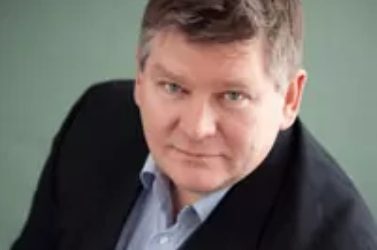 How do PCB Makers Deal with Extremely High Currents on their Products while Maintaining a Relatively Small Track Size?